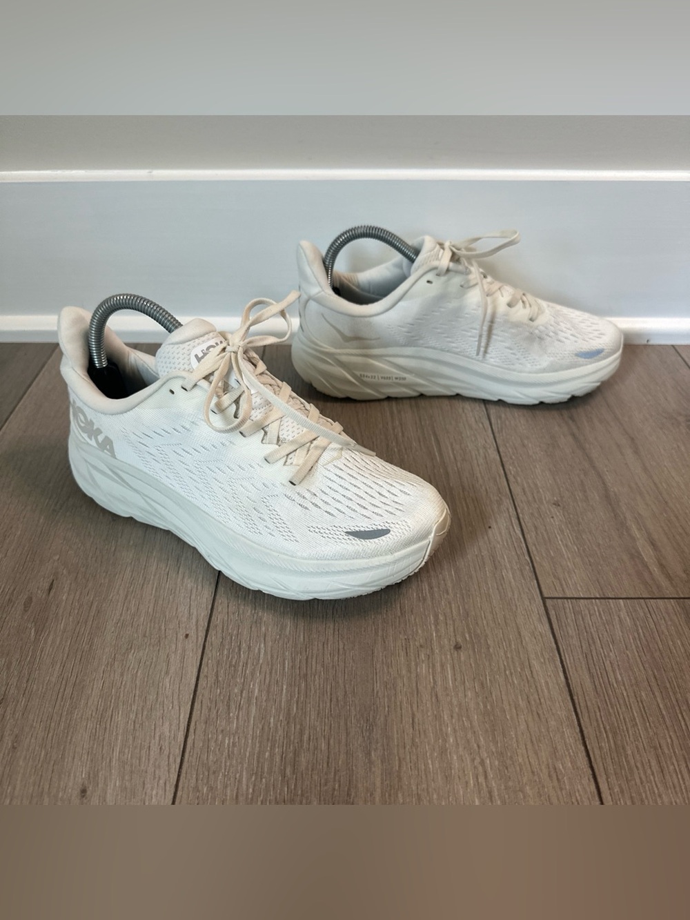 HOKA Men’s Size 7 Clifton 8 White Sneakers Running Gym